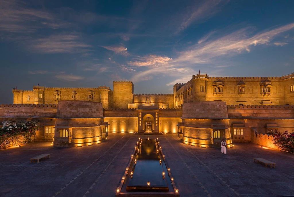Discover the Best Hotels in Jaisalmer for a Royal Desert Experience